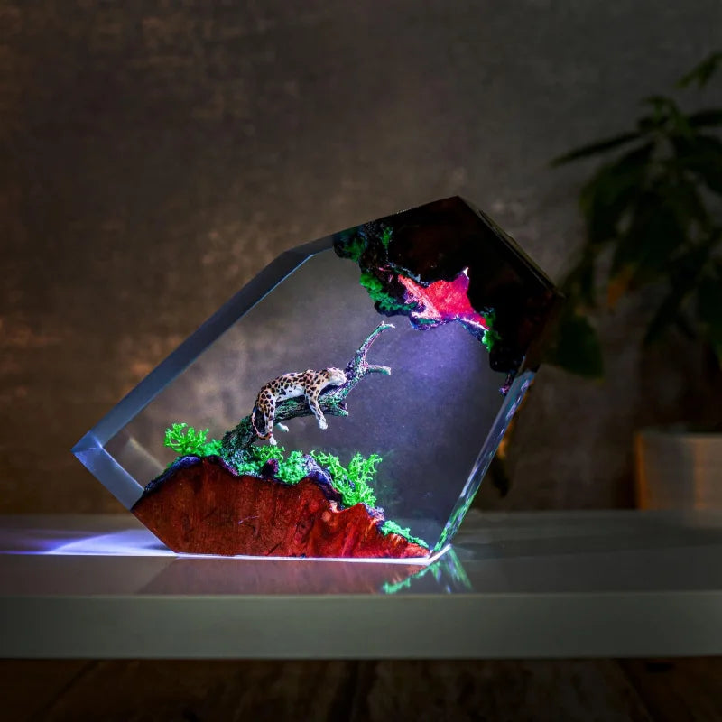 Jaguar Resin Lamp