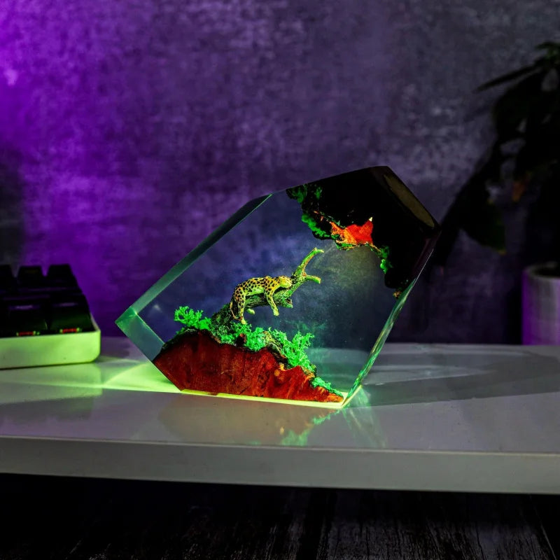 Jaguar Resin Lamp